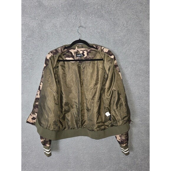 Y2K Rue 21 Womens Camo Bomber Varsity Jacket Large Army Green Black Tan Grunge - Picture 8 of 10